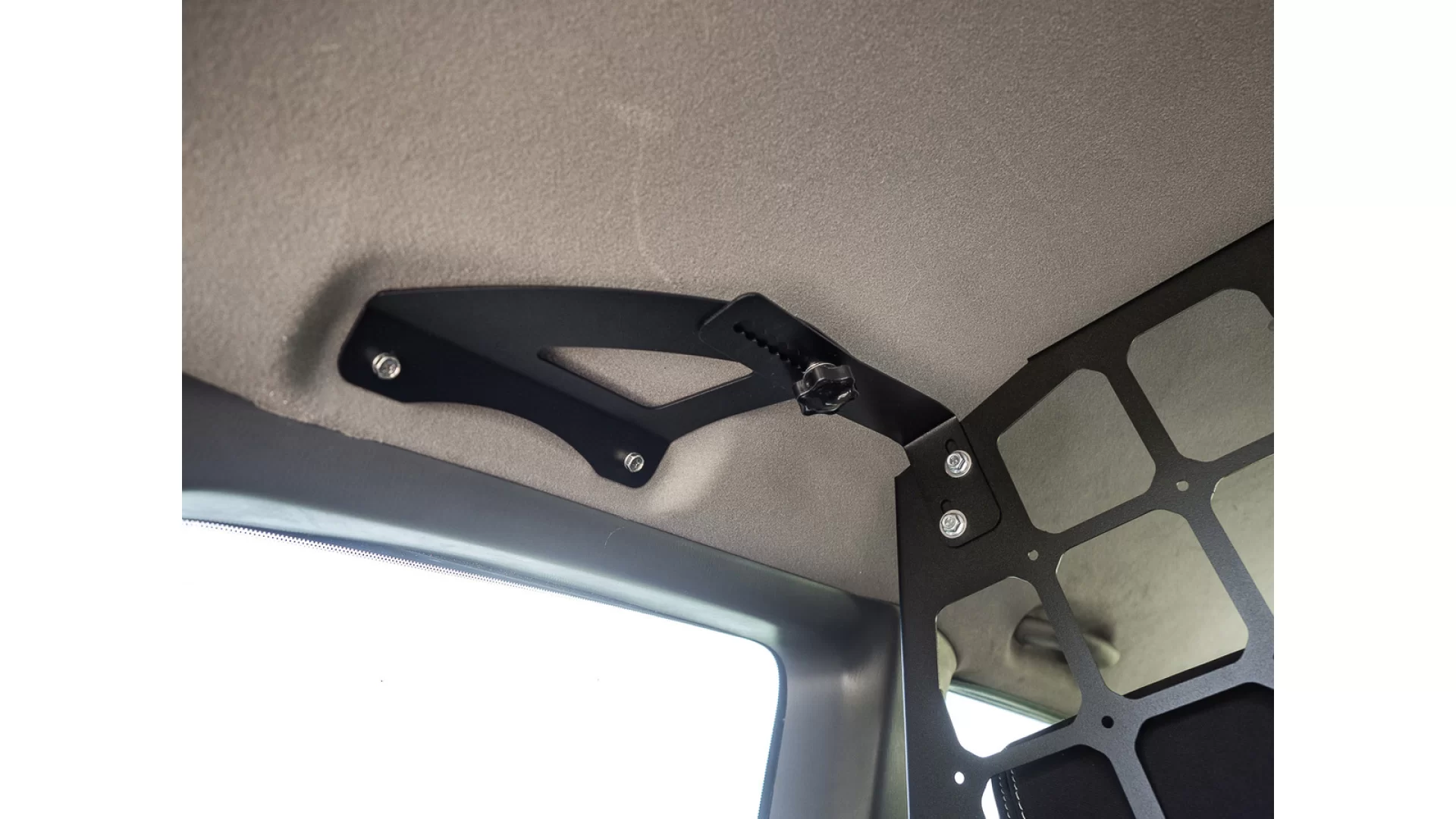 Kaon Light Cargo & Pet Barrier to suit Toyota Prado 120 / Lexus 470 - KS0018 - View 4