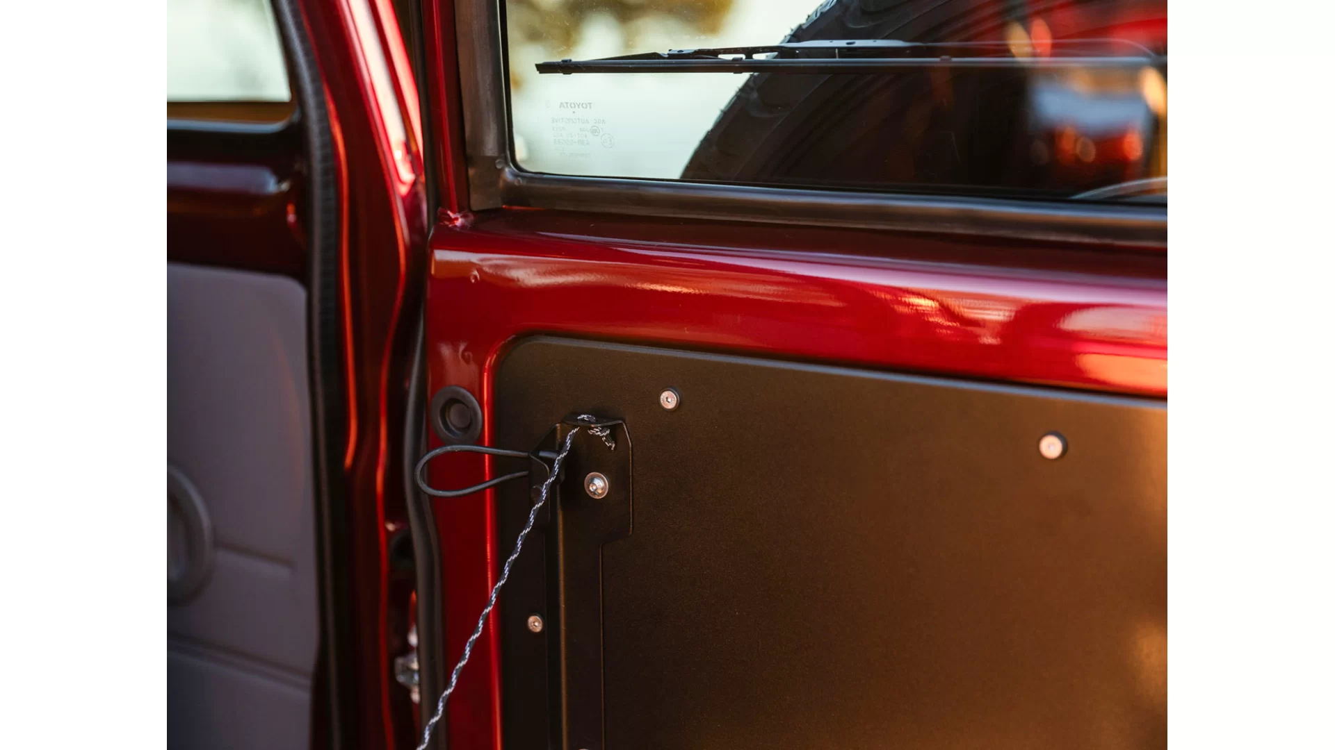 Kaon Rear Door Drop Down Table & Door Cards to suit Toyota LandCruiser 70 Wagon & Troopcarrier - KS0715 - View 5