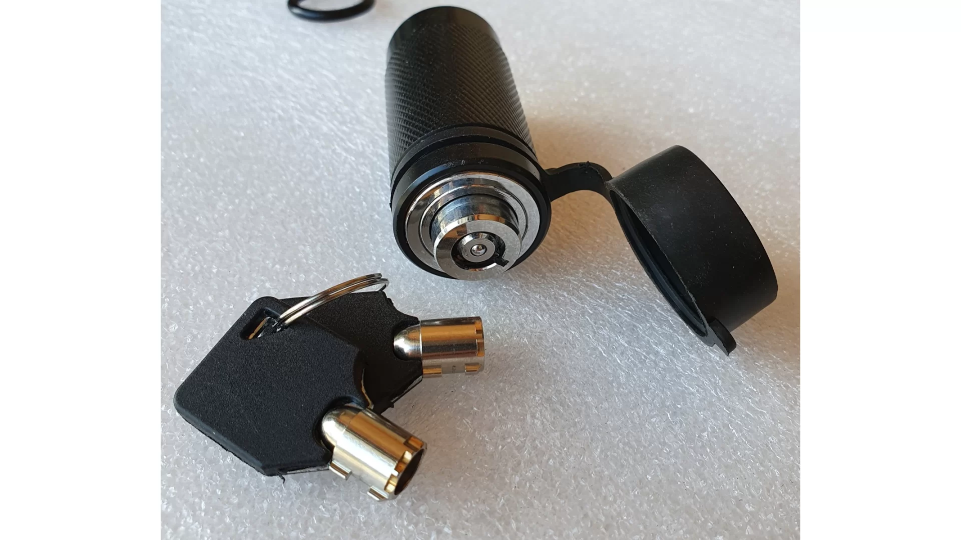 Mister Hitches Locking Hitch Pin Black E-coat 2 Pin Holes W/clip Round Sec Keys MHPL6 - View 3