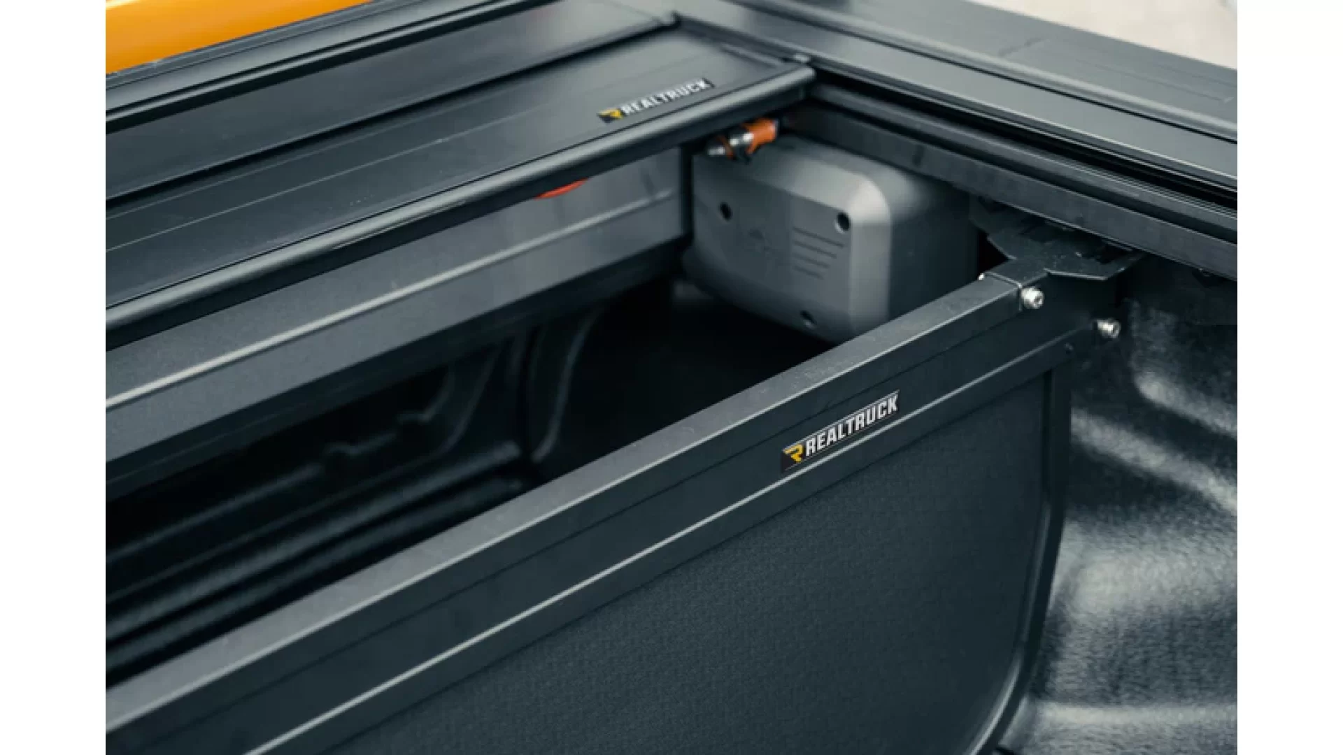 RealTruck EVOe Ford Ranger Next Generation Double Cab / 06/2022 - Onwards (Black) (EVOe FO10 HB02) - View 3