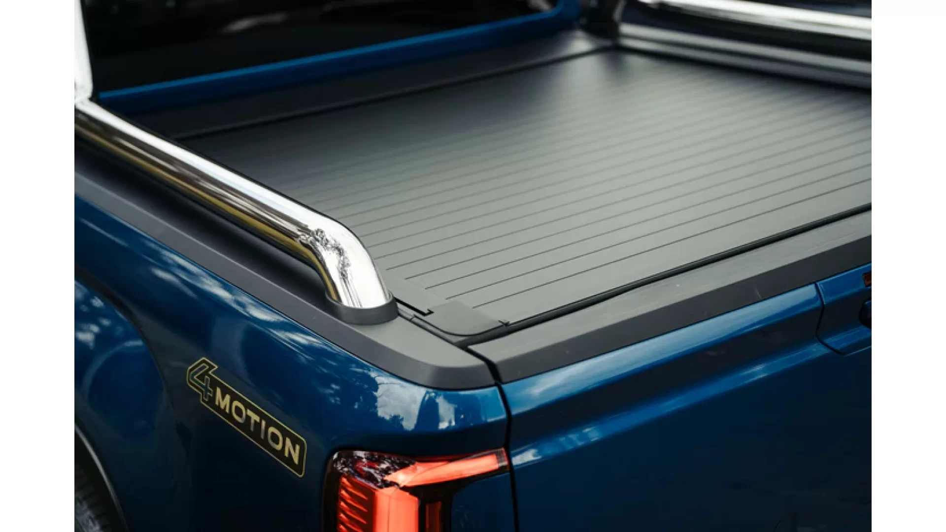 RealTruck EVOe Ford Ranger Next Generation Double Cab / 06/2022 - Onwards (Black) (EVOe FO10 HB02) - View 1