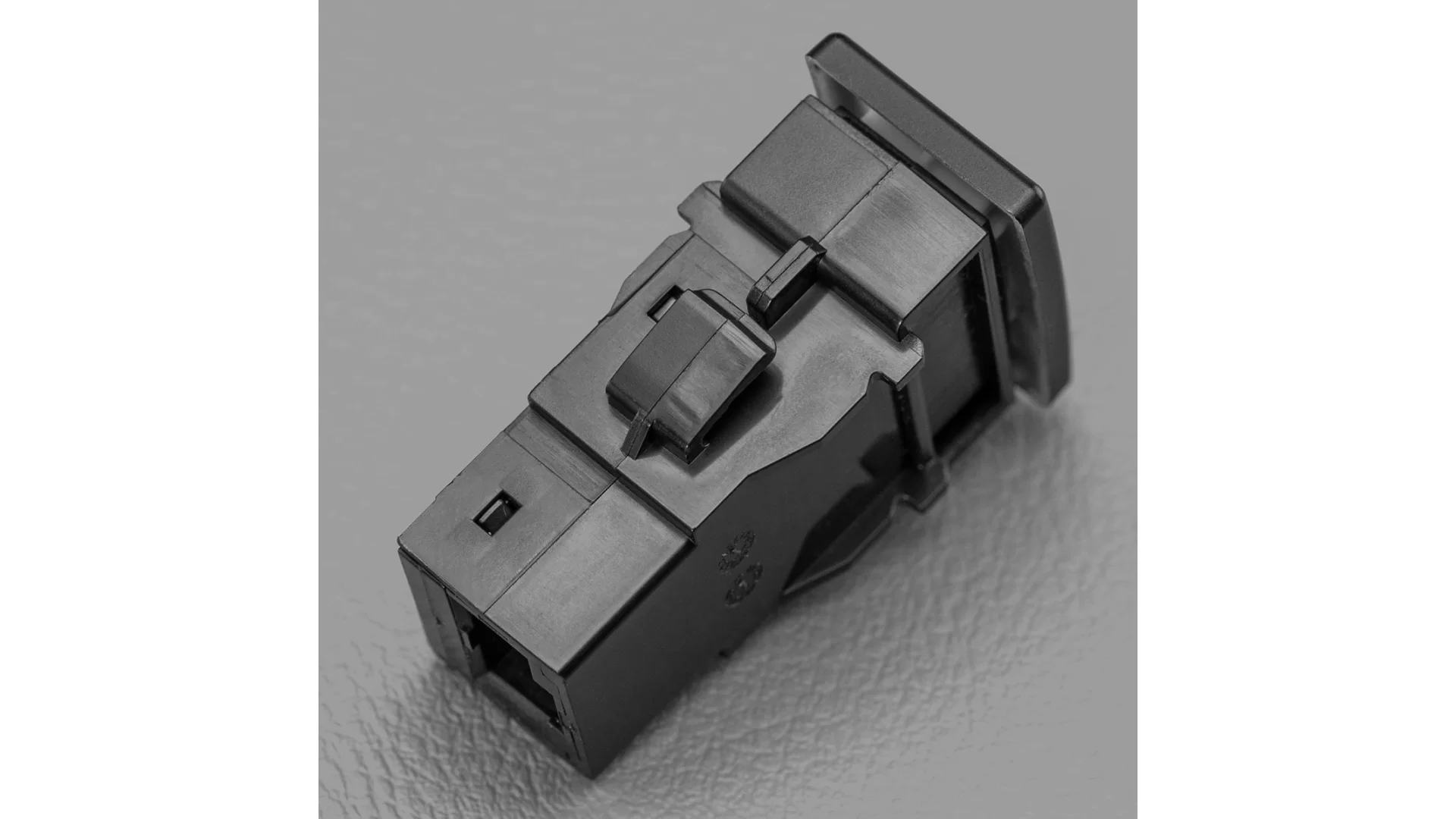 Stedi Push Switch To Suit D-Max/BT-50 (2020 - On) & MU-X (2021 - On) - Dual USB PSHSWCH-MUXDMAXBT50-DUALUSB - View 4