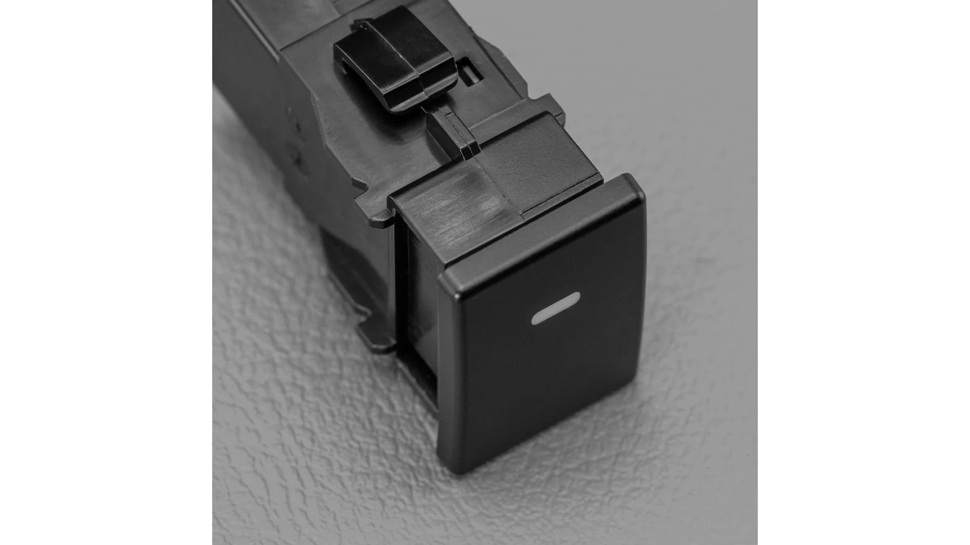 Stedi Push Switch To Suit D-Max/BT-50 (2020 - On) & MU-X (2021 - On) - Dual USB PSHSWCH-MUXDMAXBT50-DUALUSB - View 3