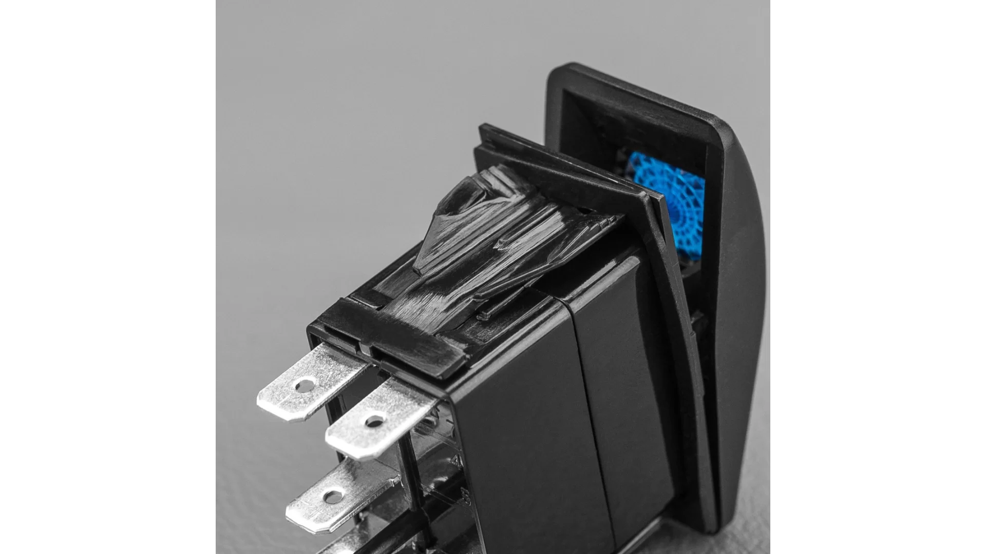 Stedi Rocker Switch For 4x4 LED Light bar Back Lit Blue - ROKSWCH-BAR - View 2